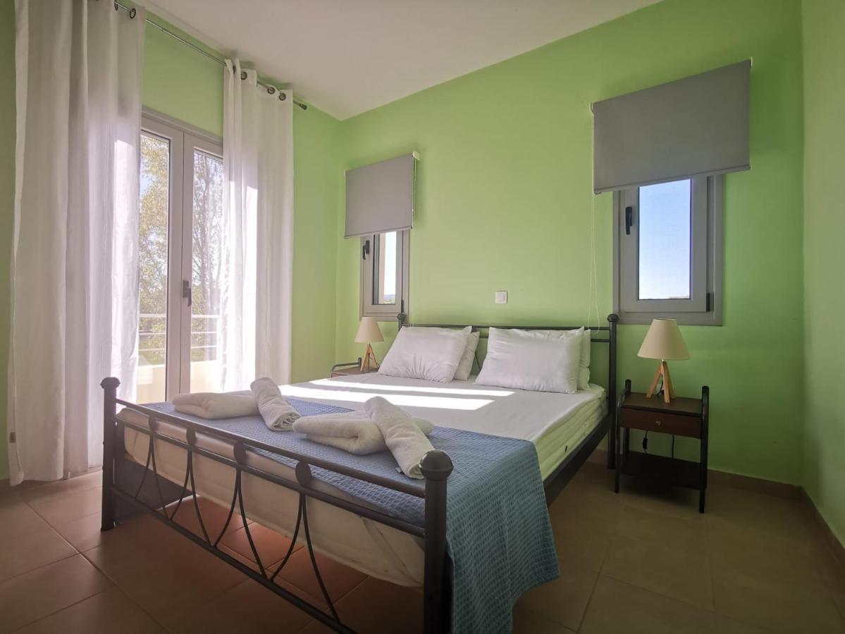Willa XI House Xi Beach Zewnętrze zdjęcie