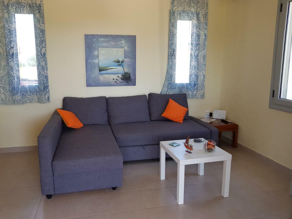 Willa XI House Xi Beach Zewnętrze zdjęcie